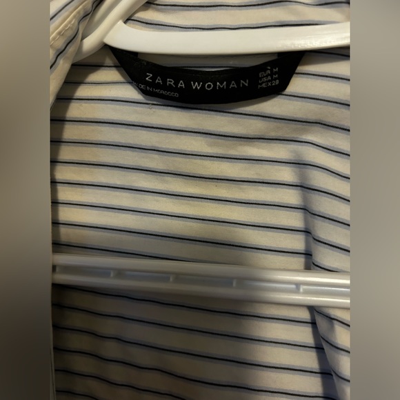 Zara women’s Medium oversized blouse - Picture 3 of 3